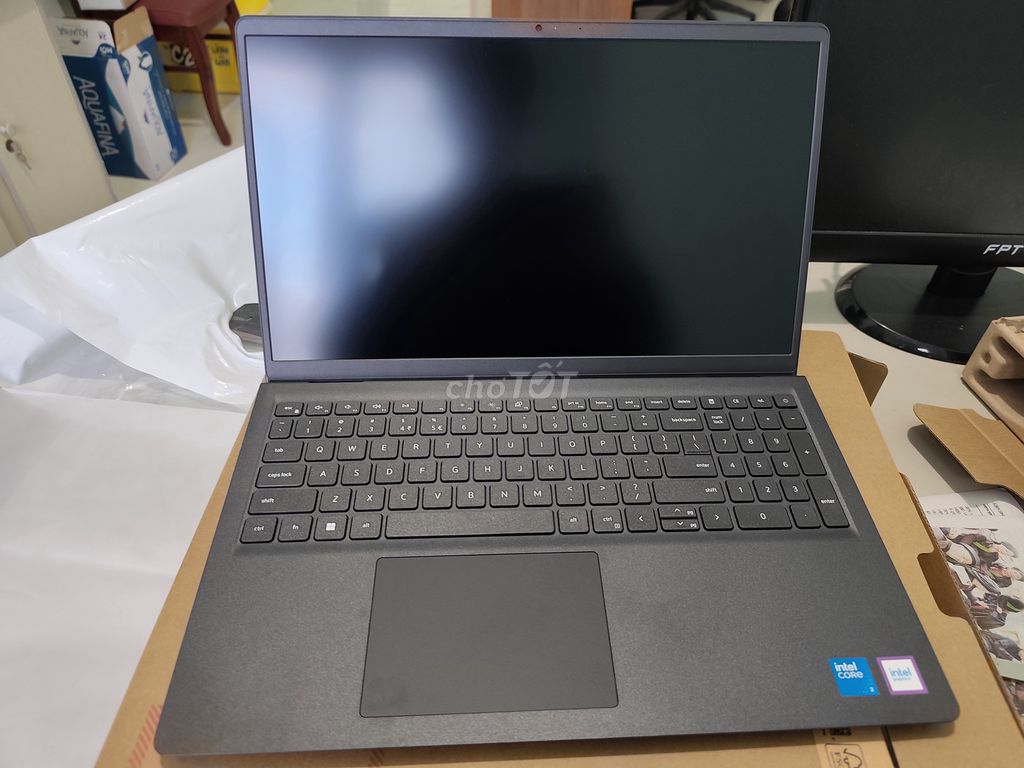 Фото 2: Dell Pro 15 Essential PV15250