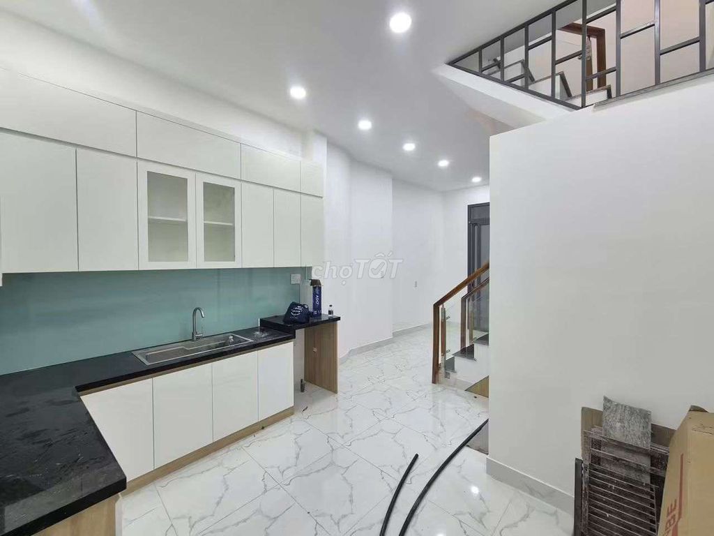 Фото 3: ФАСАД В ПЕРЕУЛКЕ ДЛЯ ГРУЗОВИКОВ - HIỆP THÀNH CITY - 60М2 - 2 ЭТАЖА - 4,8 МЛРД