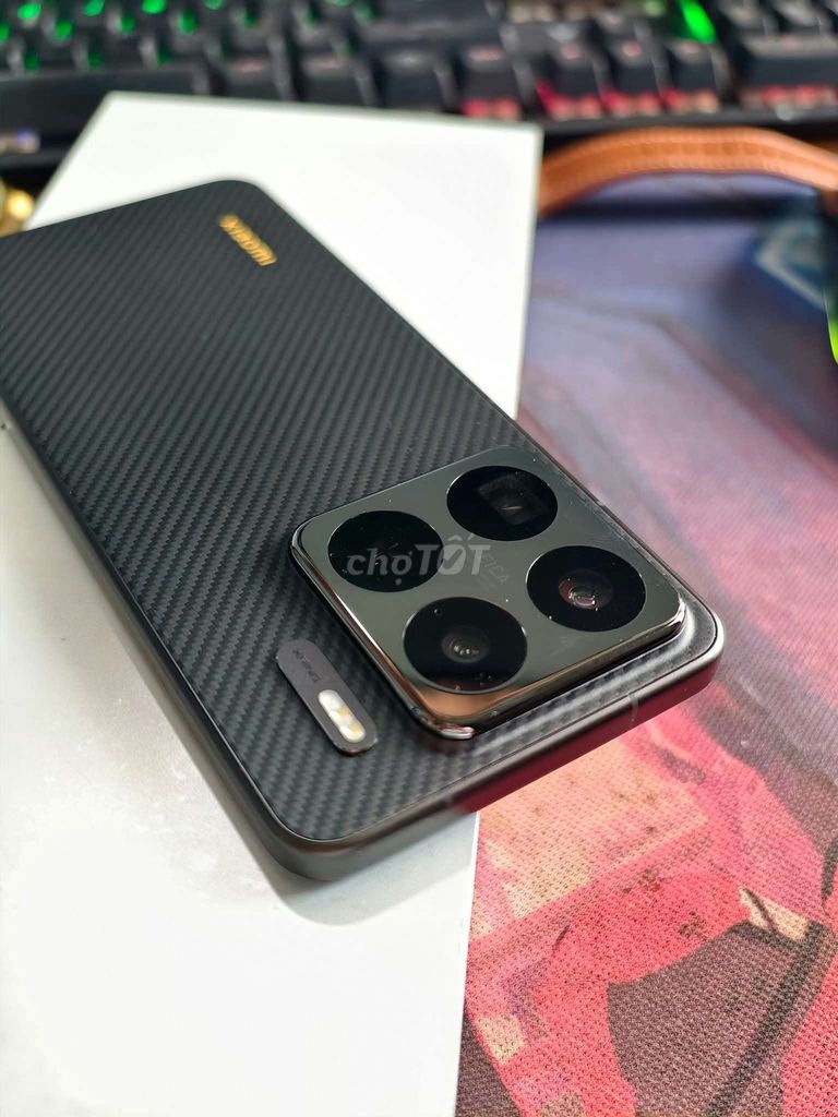 Xiaomi 15s Pro 16GB/512GB карбоновый узор, продажа или обмен