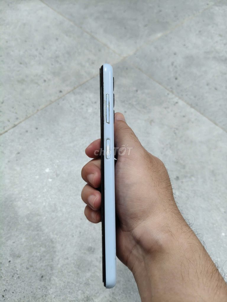 Фото 3: Samsung Galaxy A13 синий