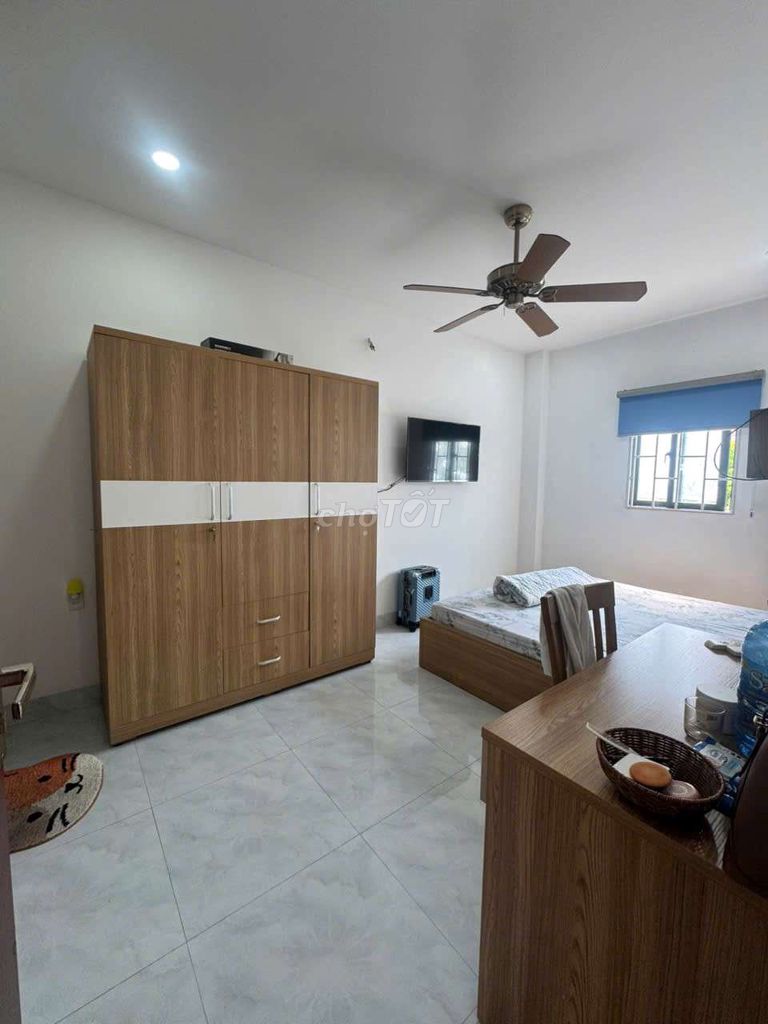 Фото 3: Giảm giá chỉ 8,3 tỷ nhà 3 tầng VCN Phước Long 2