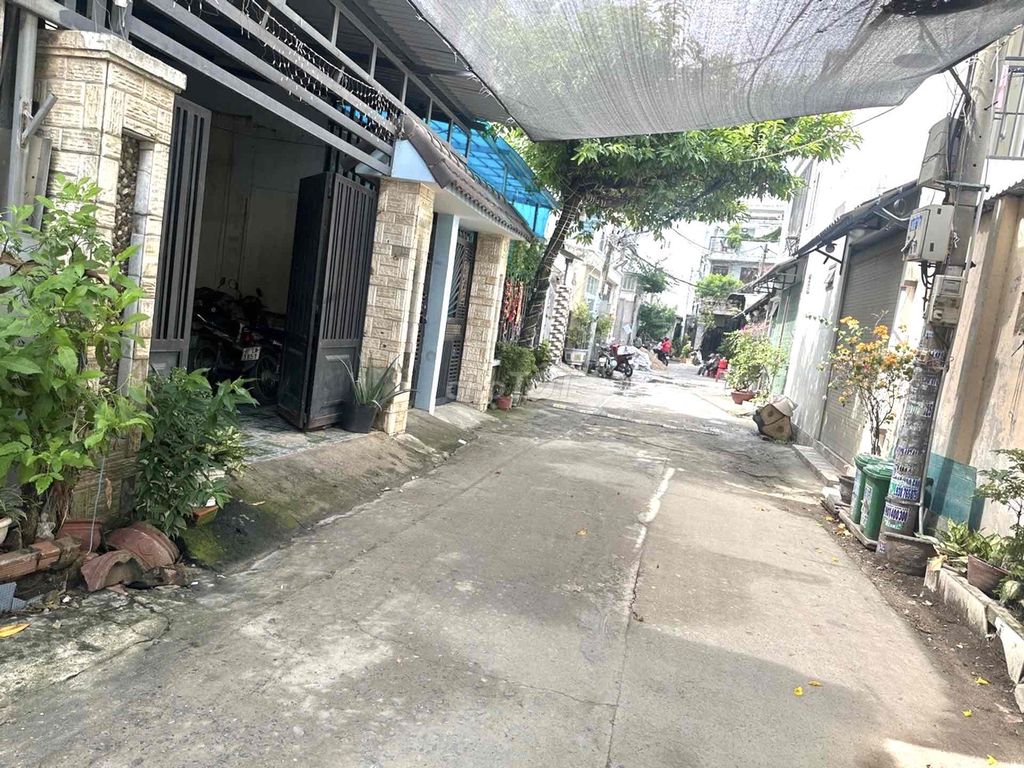 Ô TÔ NGỦ NHÀ - GẦN MẶT TIỀN ĐƯỜNG TÂN THỚI HIỆP 21 Q12 - 92M2, 4 TẦNG