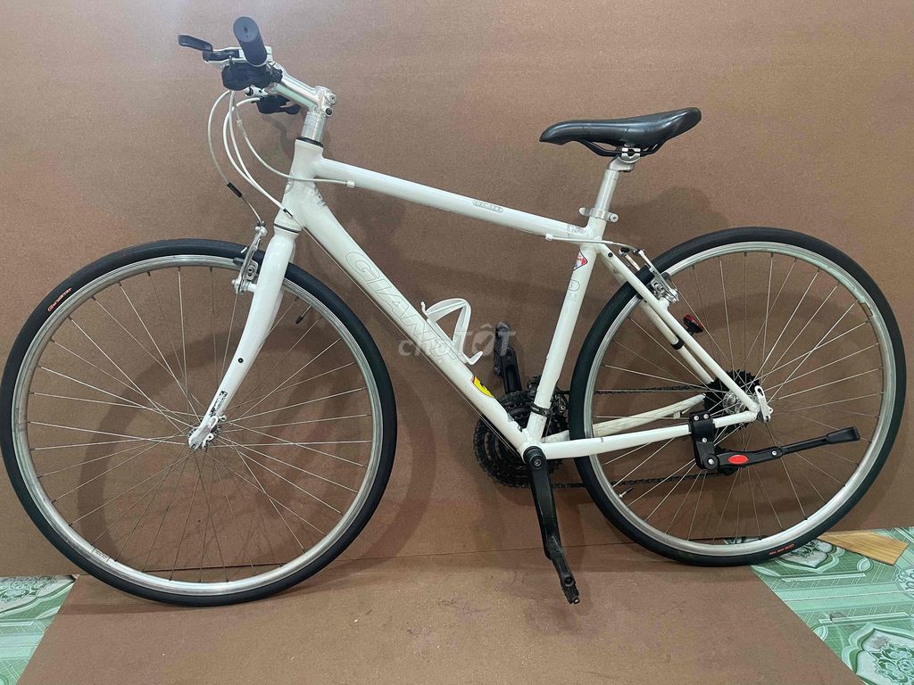 Велосипед Giant Escape R3, размер S, Япония, алюминиевая рама, белый