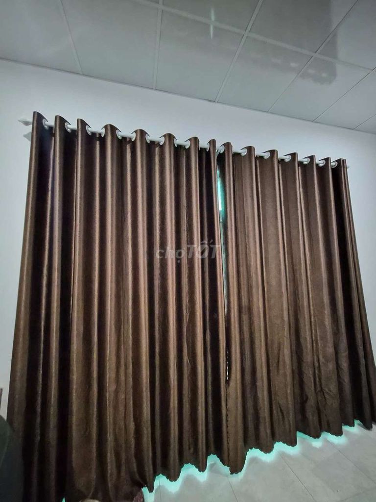 Шторы из красной ткани 3,1м x 2,6м