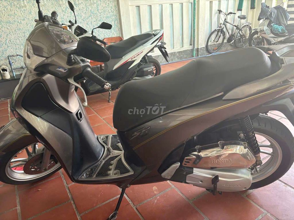 Honda SH 125i 2013 коричневый 68.261 км