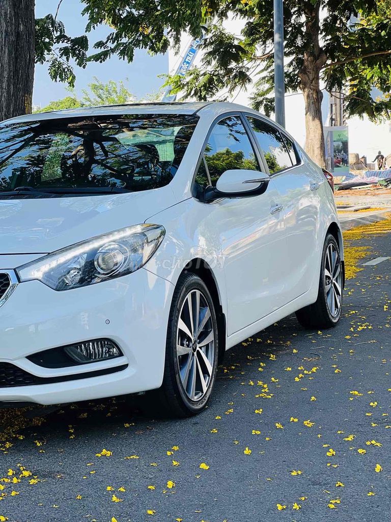 Фото 3: Kia K3 Premium 2.0 Белый 88633 км