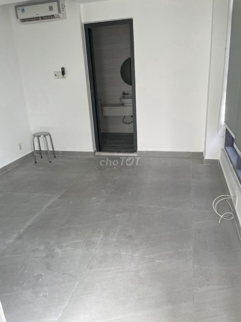 Фото 3: РЕДКОЕ ПРЕДЛОЖЕНИЕ 200M² – СОБСТВЕННИК СДАЁТ В ДОЛГОСРОЧНУЮ АРЕНДУ ВСЕГО ЗА 17 МЛН/МЕСЯЦ