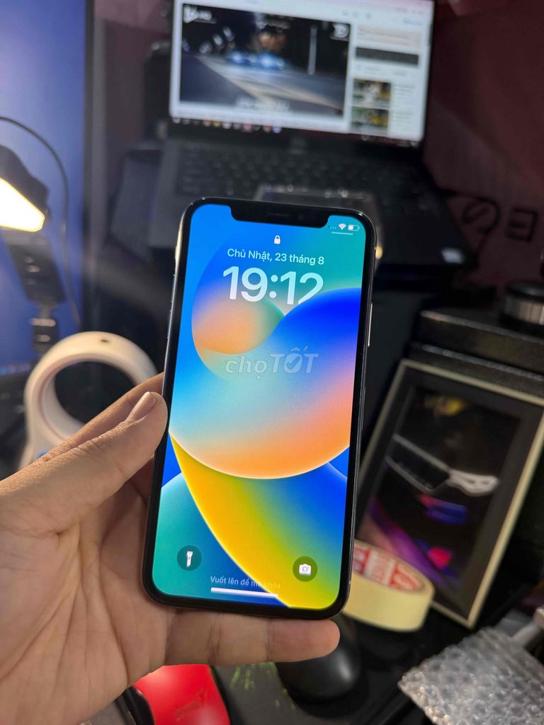 Apple iPhone XS 64GB полностью функционален, с Face ID