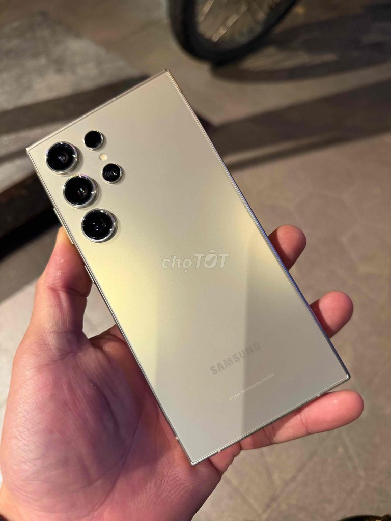 Samsung S24 Ultra 256GB Золотой
