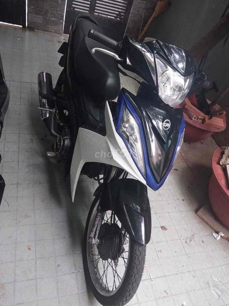 SYM Galaxy 50cc черный, белый, синий Хороший