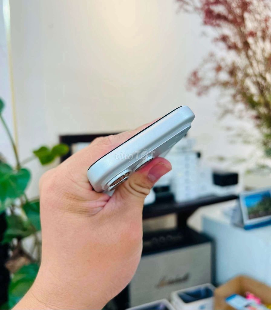 Фото 3: iPhone 17 Pro 256GB Белый Вьетнам Like New