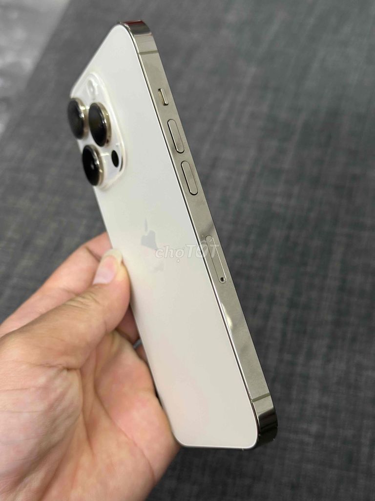 Фото 2: Apple iPhone 14 Pro 256GB золотой как новый