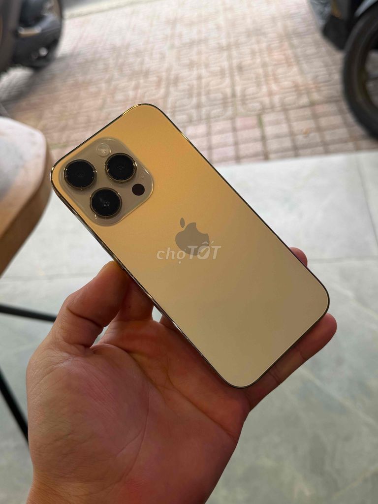 iPhone 14 Pro 128GB Золотой, б/у