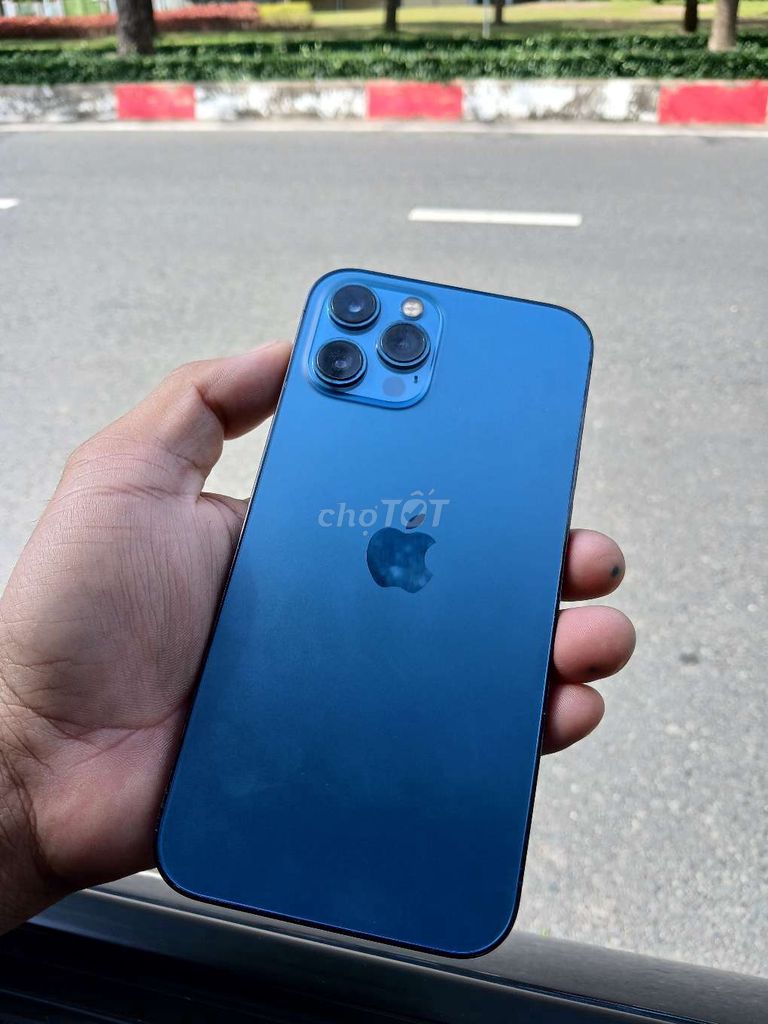 Фото 2: Apple iPhone 12 Pro Max 128GB синий 65%