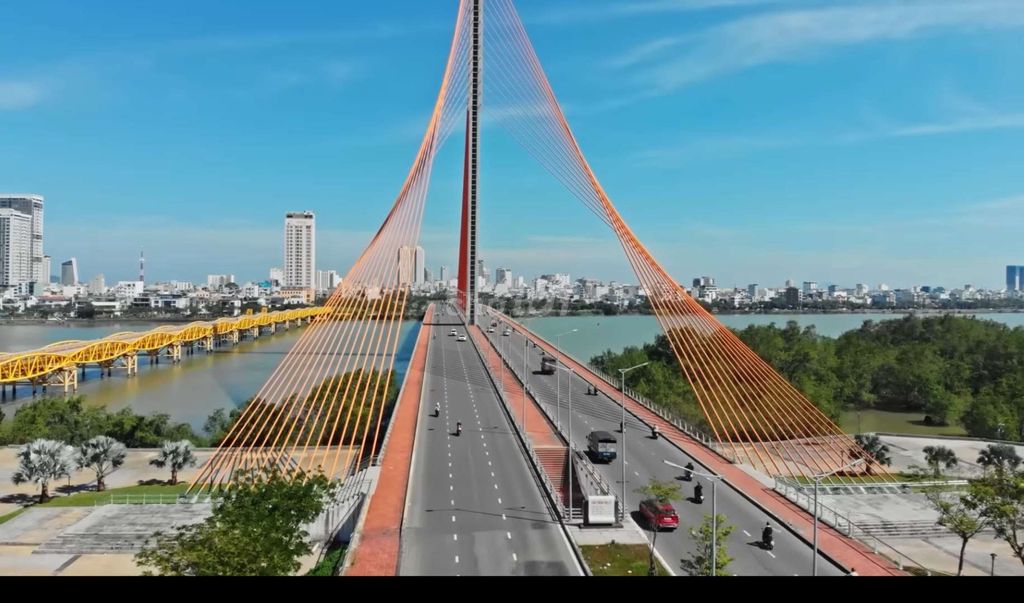 Фото 3: Дом угловой участок, 2 главных фасада