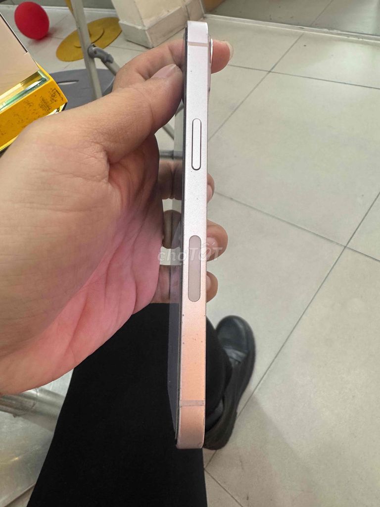 Apple iPhone 13 128GB Розовый, заменена батарея