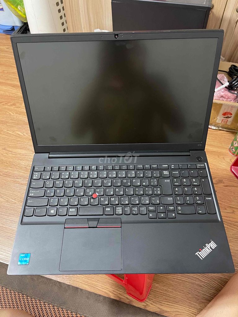 Фото 2: Lenovo ThinkPad E15 i3-1115G4 15.6 in 4GB/256GB