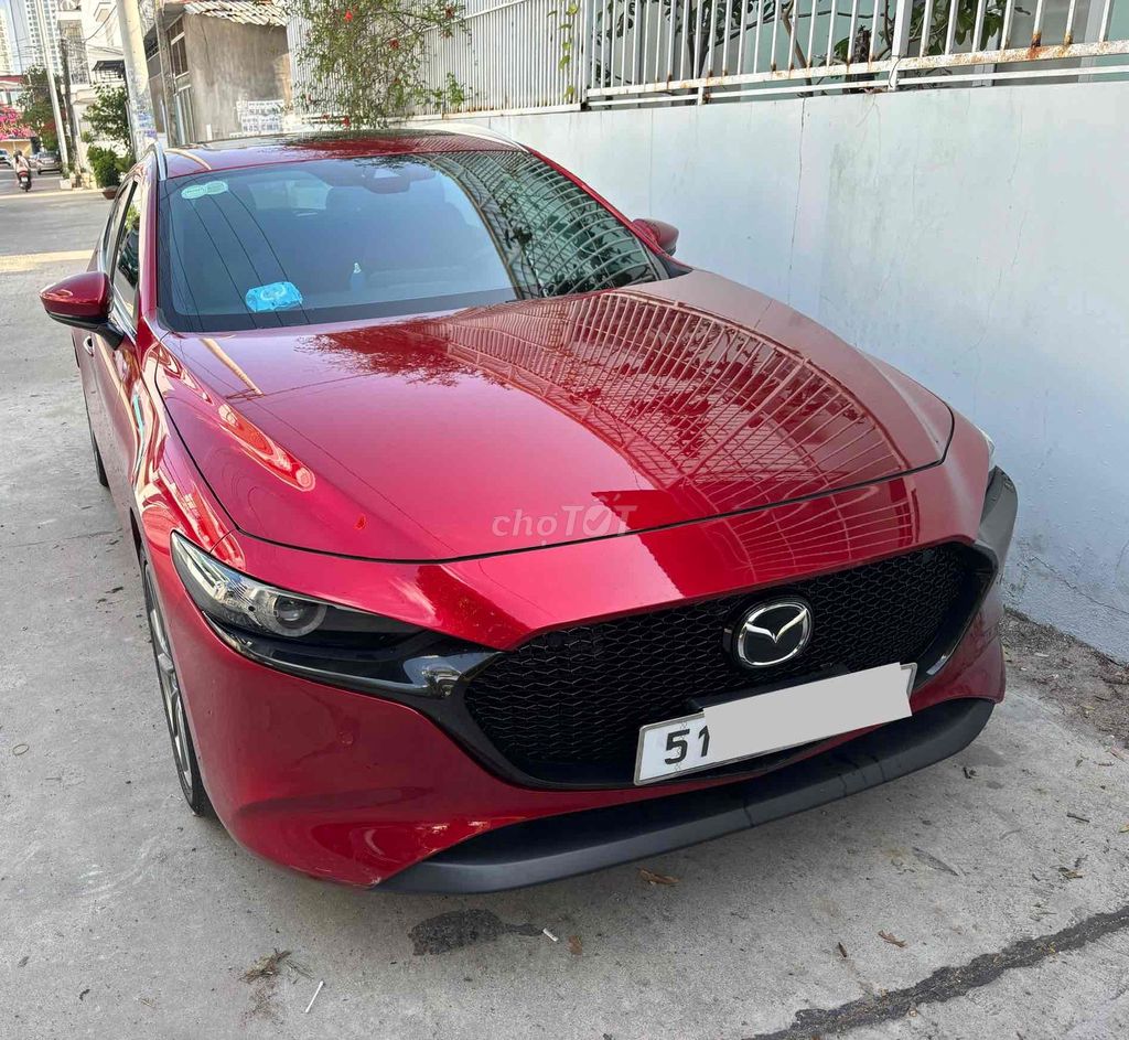 Mazda Mazda 3 HB Premium 2022 Красный