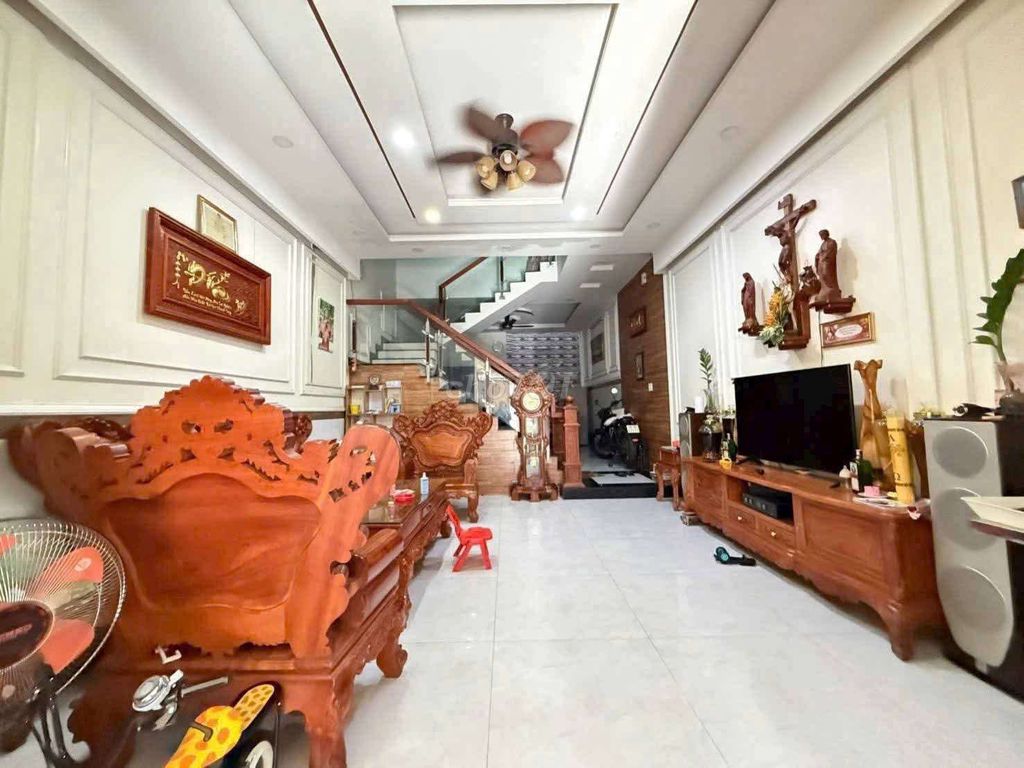 Фото 2: Чуть больше 6 миллиардов: городской дом 5,2 м x 20 м, 3 этажа, переулок 8 м, Тан Тхой Хиеп 14