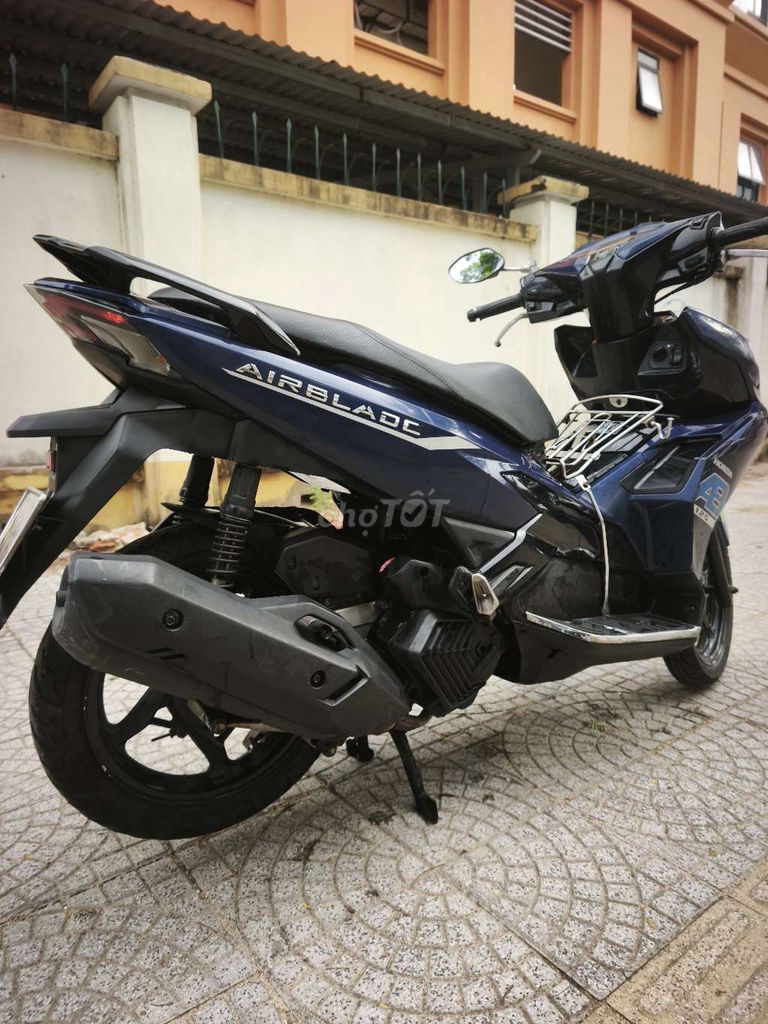 Фото 3: Honda Airblade 125 2023 синий 78.622 км