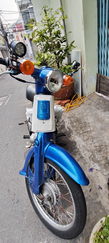 Фото 3: Honda Super Cub 50 Xanh
