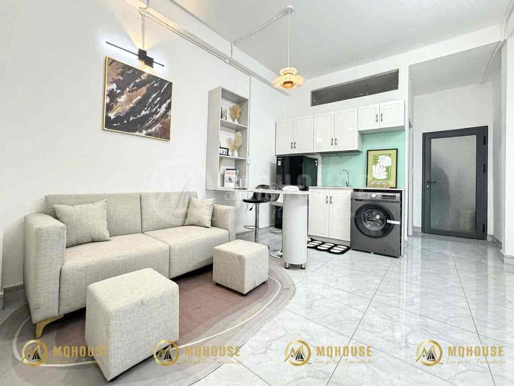 Фото 2: Сдаётся квартира прямо у аэропорта, 60 м², балкон, очень просторная