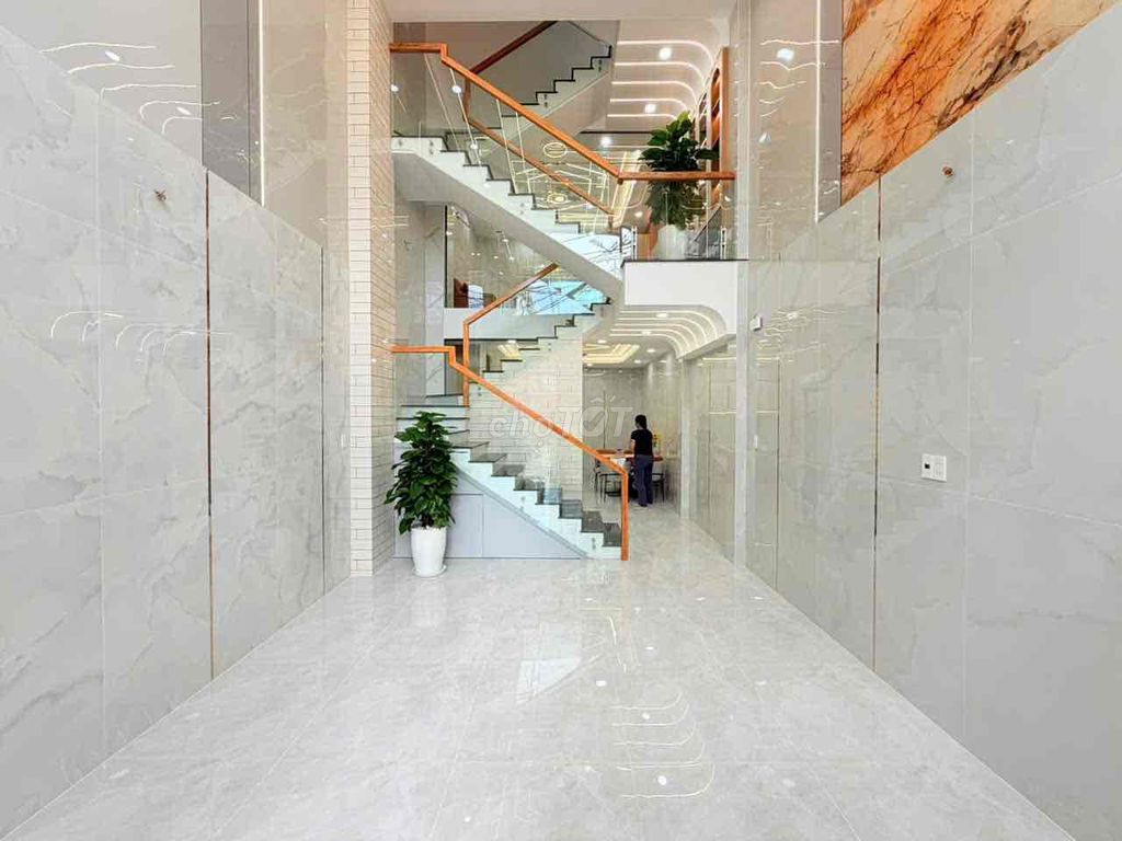 Фото 3: 🏡 Красивый дом в Биньтан (4,5M x 12M) рядом с районом Кху Тен Лыа - Больница Биньтан