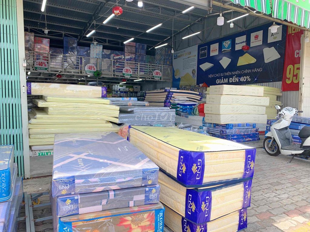Распродажа латексных матрасов, крупные партии