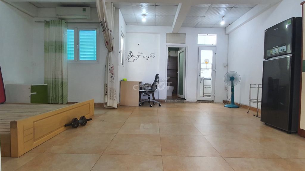 Комната 41 м², ПОЛНАЯ МЕБЛИРОВКА, цена 4,4 млн