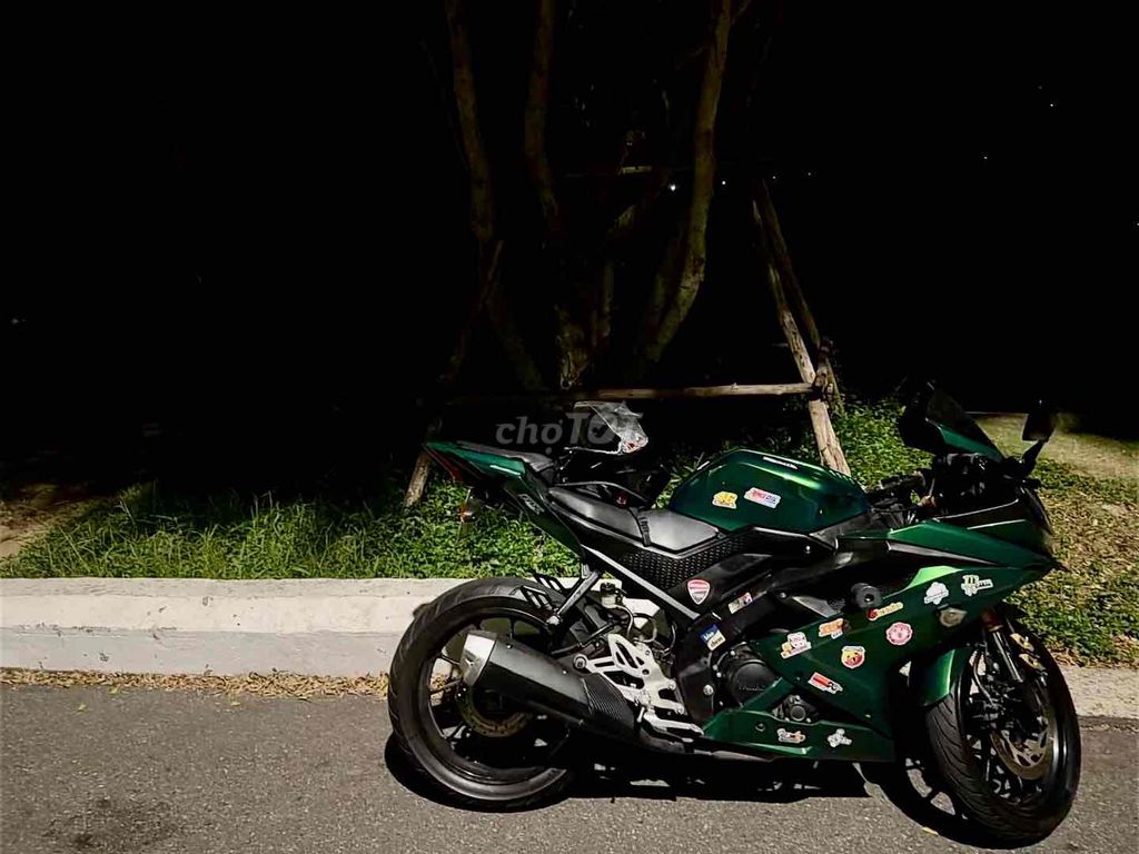 Yamaha R15 V3 синий 10.000 км