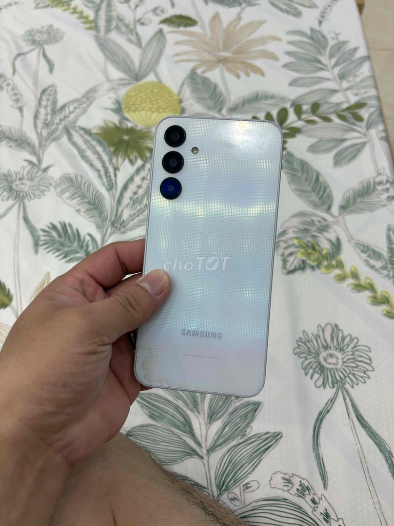 Фото 2: Samsung Galaxy A25 5G белый, полностью оригинальный
