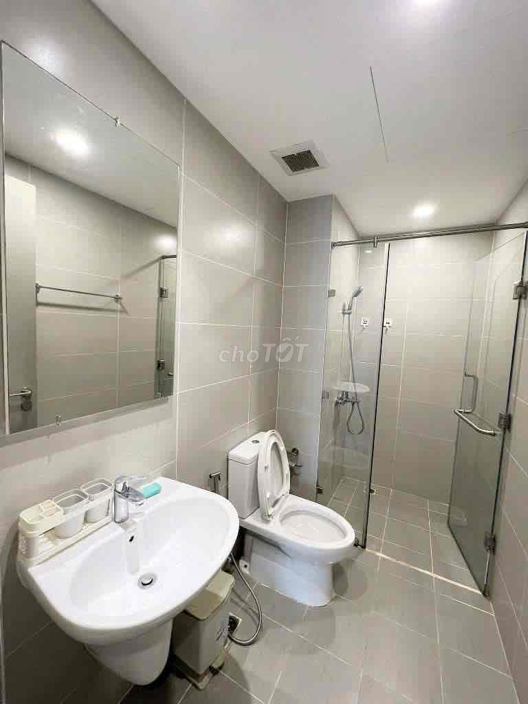 Фото 3: Аренда Goldview, башня B, 2 спальни, 2 санузла, 80 м², 18 млн донгов/месяц, красивая квартира