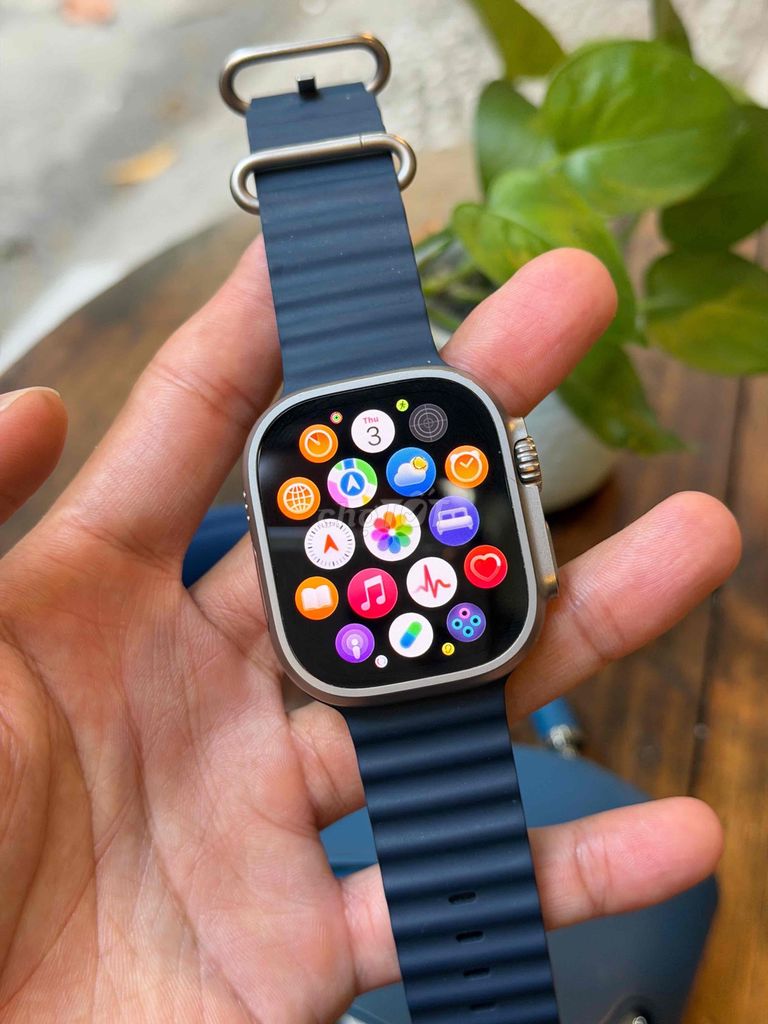 Фото 3: Apple Watch Ultra 2 49mm Titanium, как новый, батарея 100%