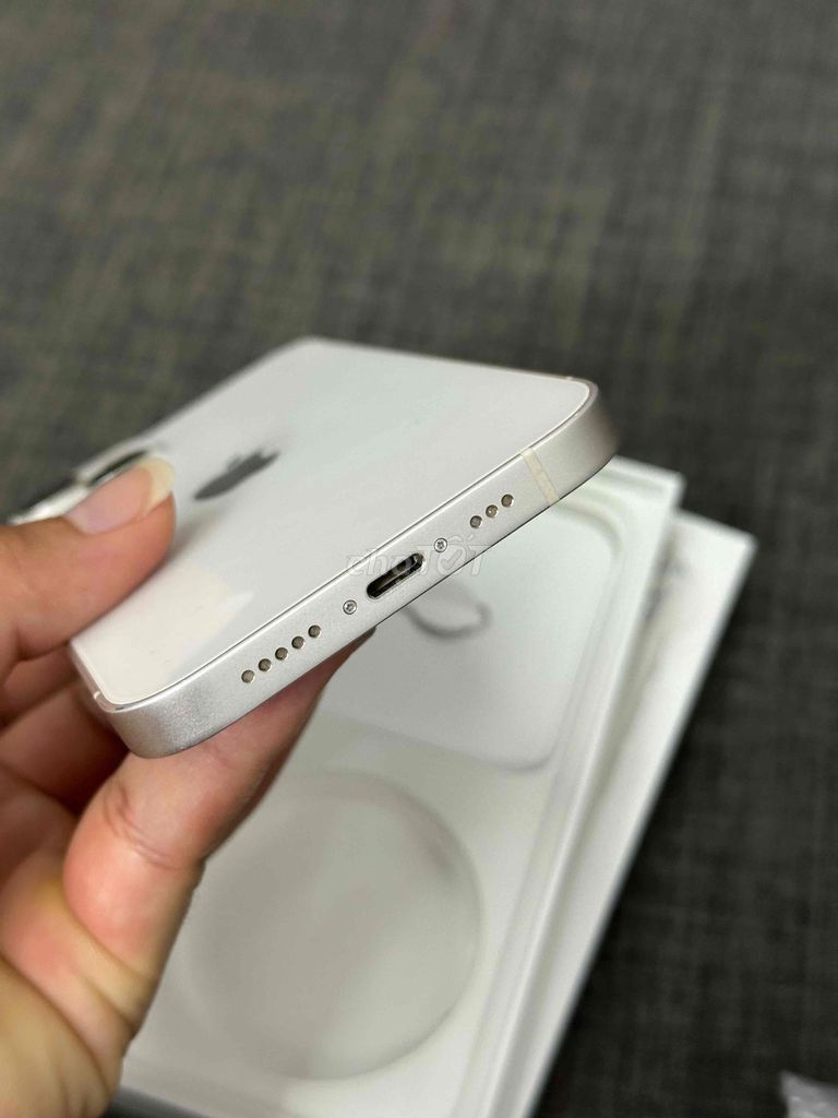 Фото 3: Apple iPhone 13 128GB Белый Зин Оригинал