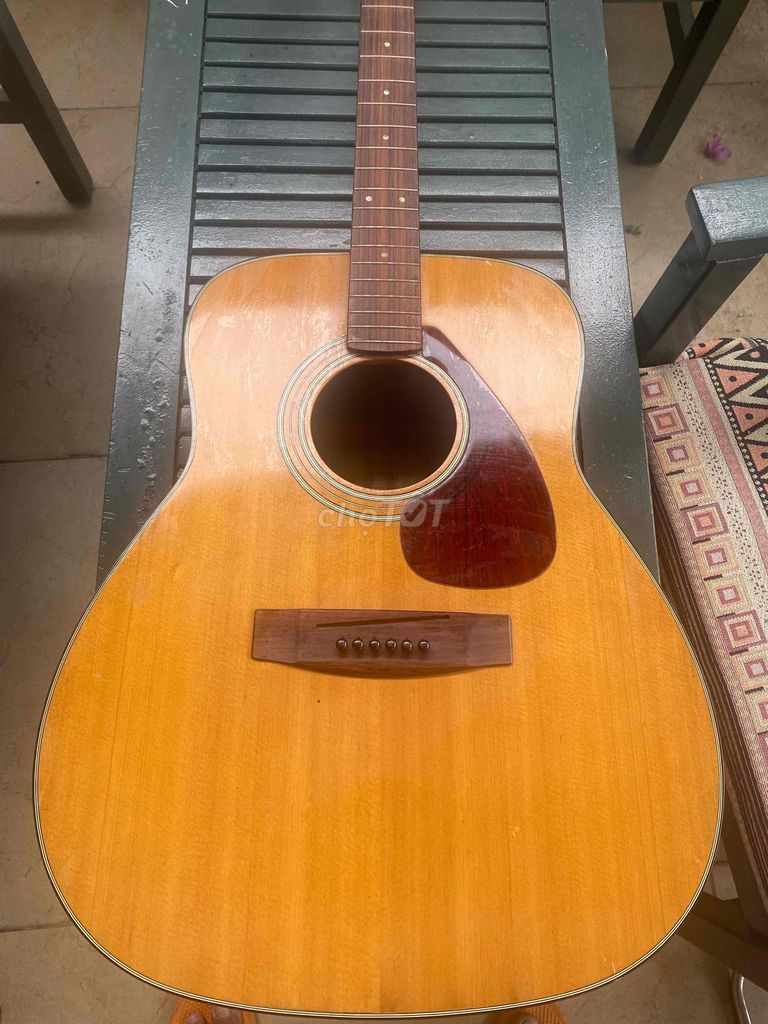 Акустическая гитара Yamaha FG-200 из японской ели