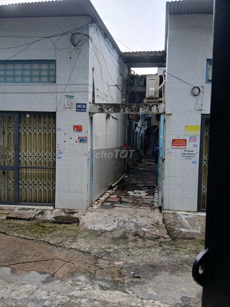 Фото 3: Срочно продаются два ряда комнат для сдачи в аренду 200 м², 6/2 Тан Тхой Нят, 13 Донг Хынг Тхуан