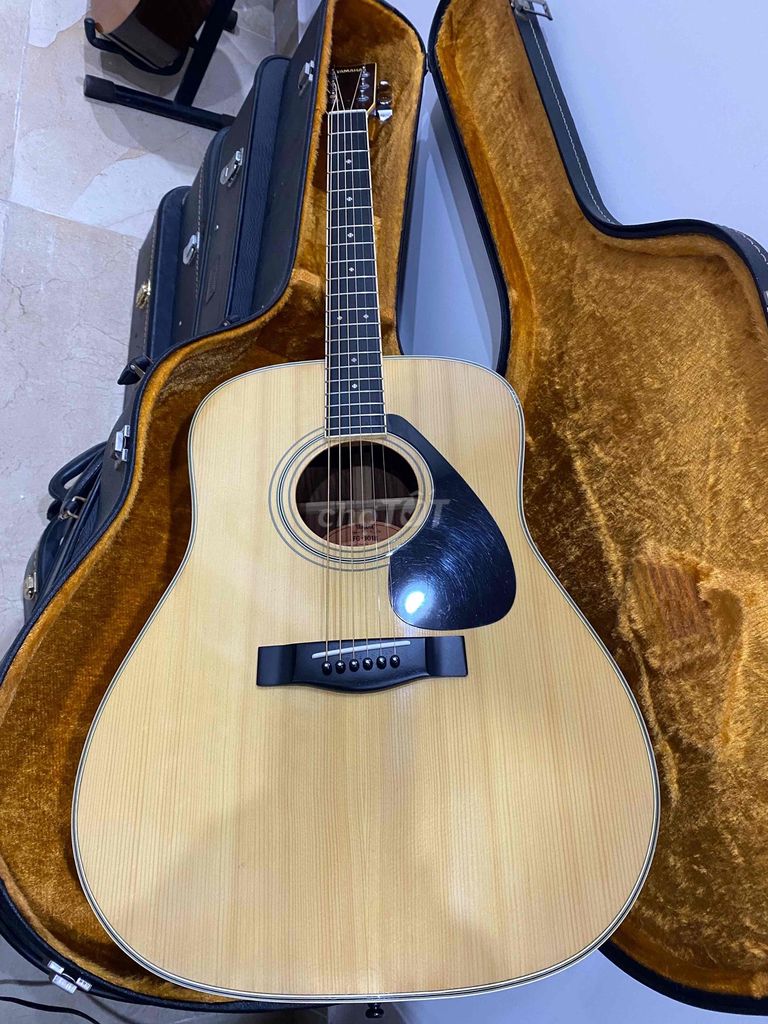 Yamaha FG301 (спинка из 3 частей)