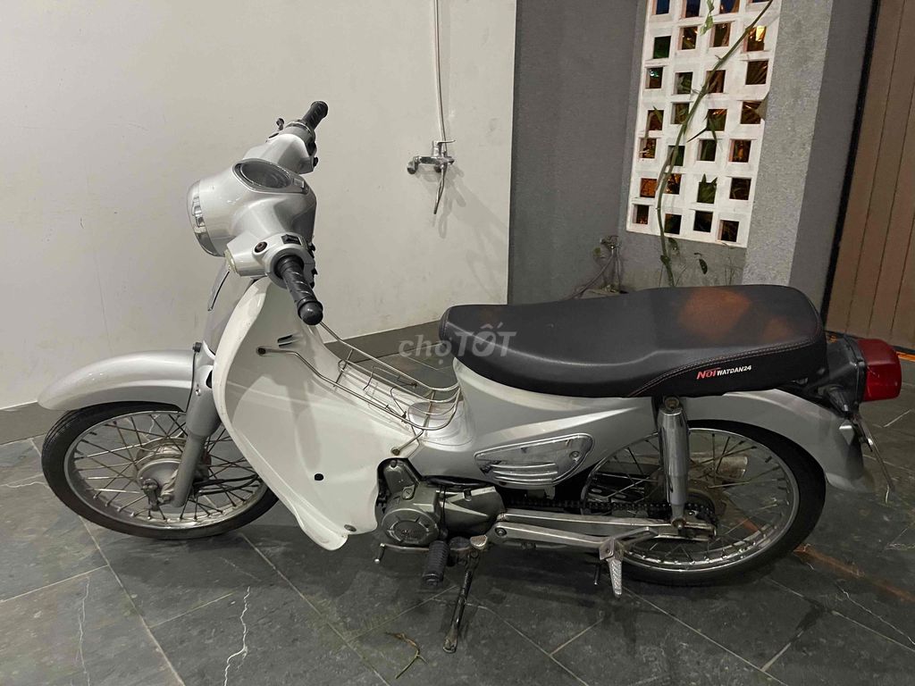 Фото 3: Honda Cub 110cc Серебристый