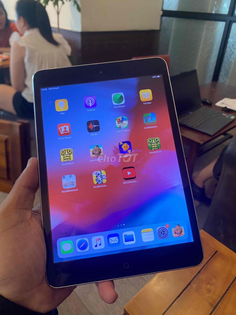 Apple iPad mini 2 серебристый