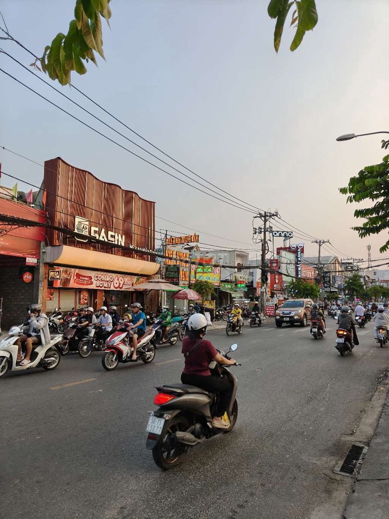 Фото 3: Giảm 2 Tỷ Nhà 4.5M x 23M Mặt Tiền Nguyễn Ảnh Thủ Ngay Ngã Tư Tô Ký