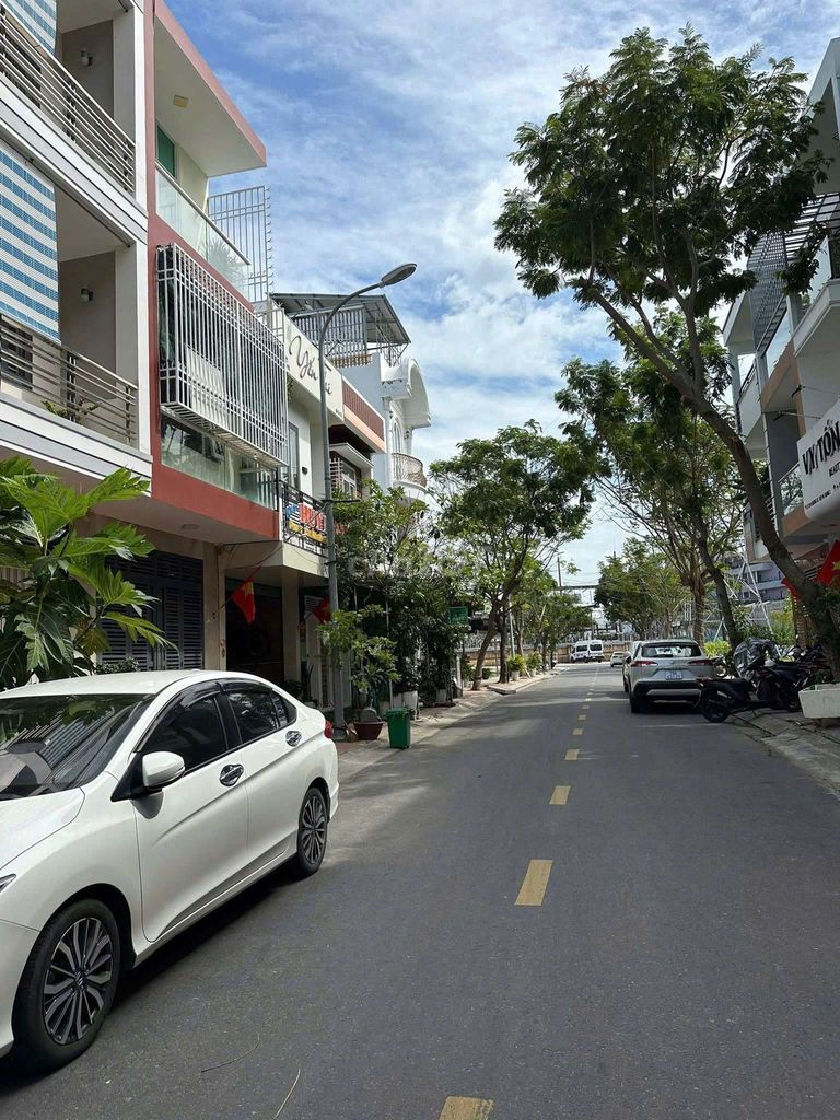 Фото 2: Hạ giá 7,75 tỷ Nhà đường 8C đối diện công viên TĐC HàQuang2 Nha Trang