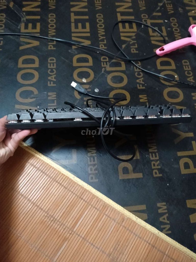 Фото 2: Механическая клавиатура Rapoo V500ALLOY Red switch черная