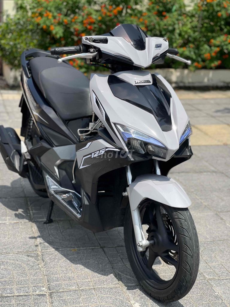 Honda Air Blade 125 2019 серый чёрный