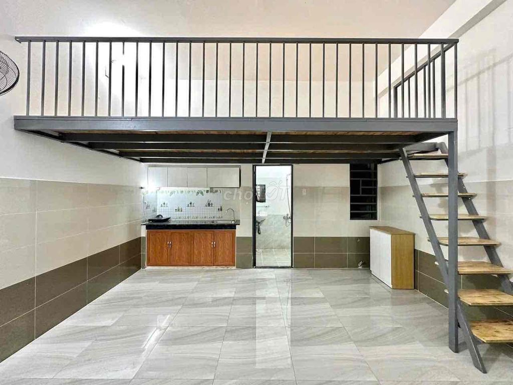 DUPLEX - БАНКОЛ - ВЫСОКИЙ ГАЛЕРЕЙНЫЙ ЭТАЖ - БАЗОВАЯ МЕБЕЛЬ - 28м2