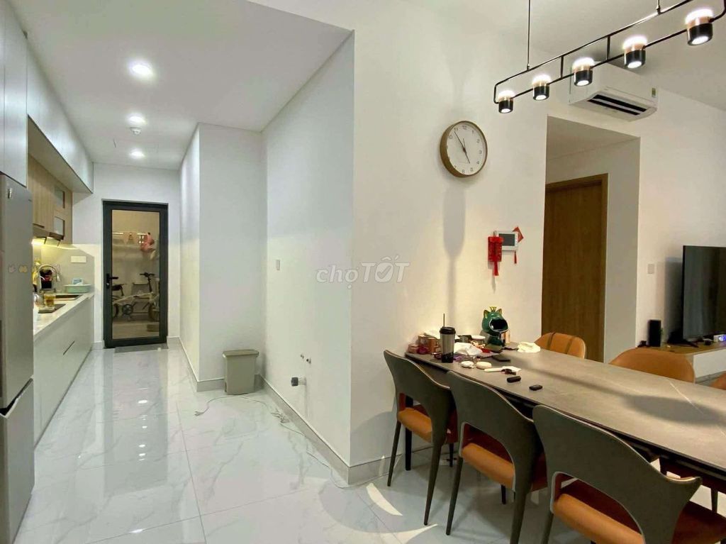 Фото 2: Сдаётся 142 м² Brilliant, зона DIAMOND, полностью красивая мебель