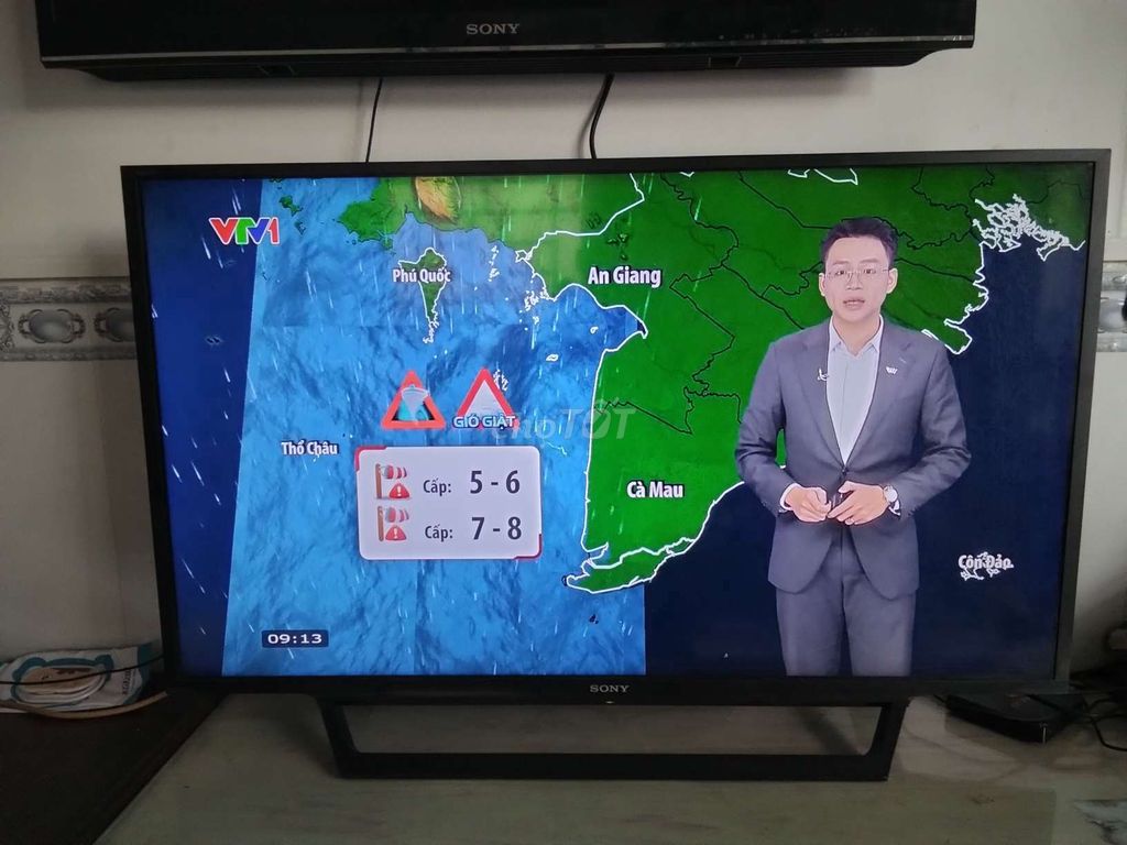 Фото 3: Телевизор Sony 40 дюймов, в использовании
