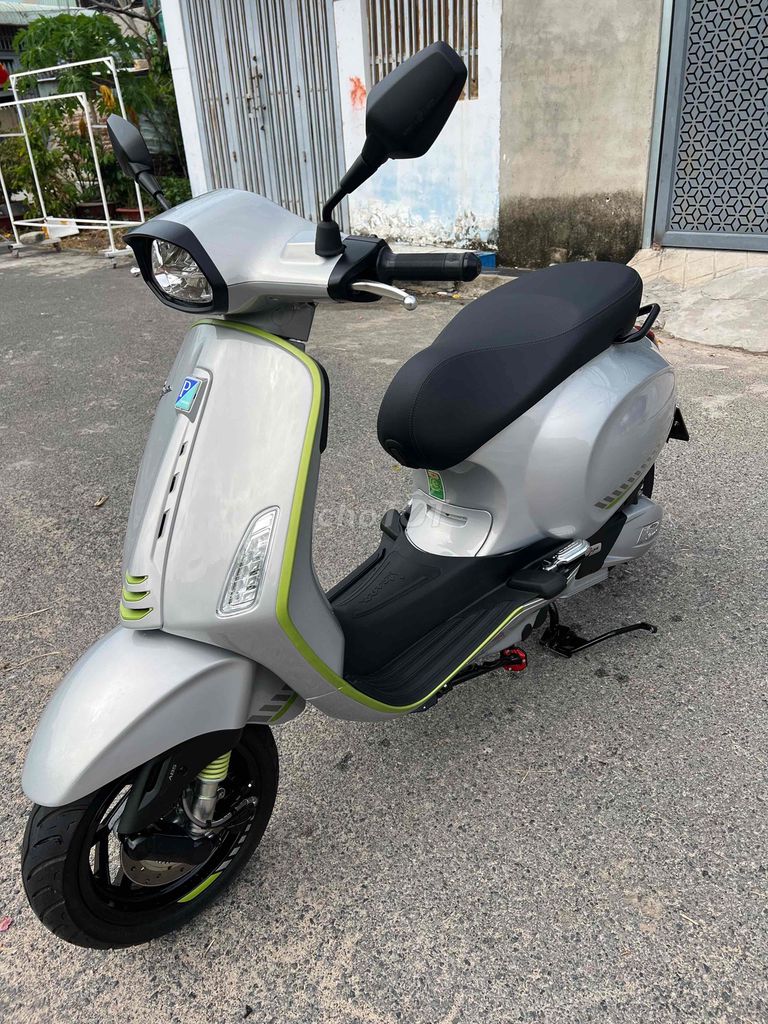 Piaggio Vespa Sprint Tech 125 ABS 2026 Серебристый 600 км