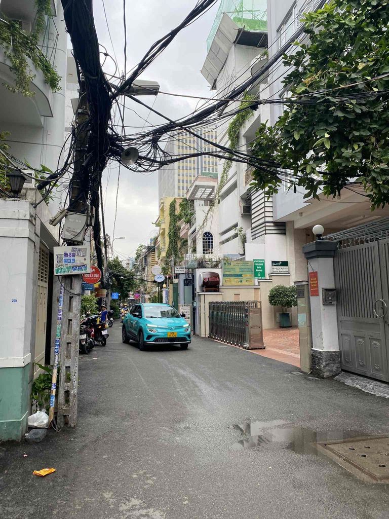 Фото 2: СДАЁТСЯ ДОМ 18Bis/1 NGUYỄN THỊ MINH KHAI, РАЙОН 1