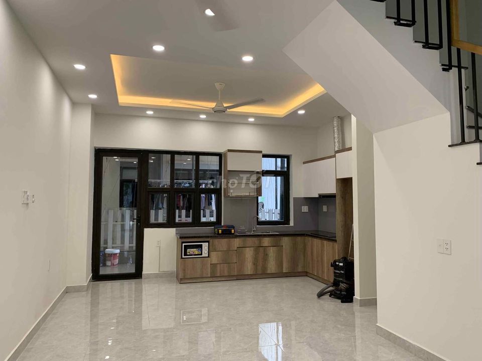 Фото 2: Сдаётся дом с 3 этажами рядом с районом Global City, Дỗ Xuân Hợp, мост Cầu Năm Lý