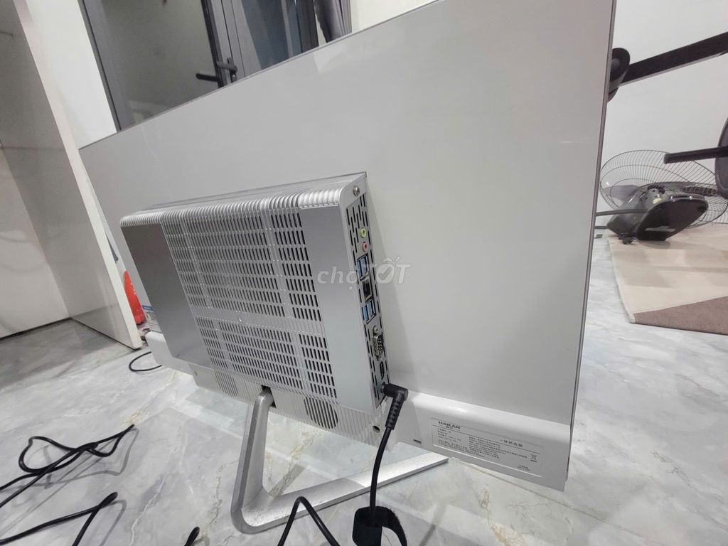 Фото 3: Моноблок i5-10400 16GB/480GB серебристый